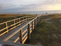 Quiet Island Getaway for 8