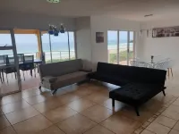 Illovo Beachfront Stunning Apartment