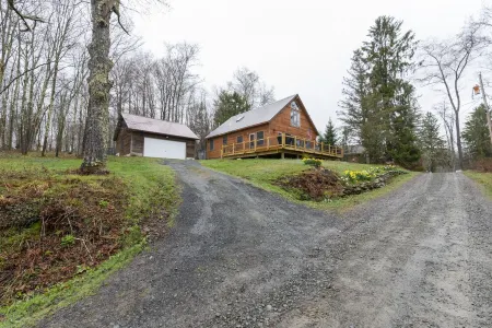 The Ipê House: Chic Catskills Cabin, 60min to Belleayre Mountain Ski