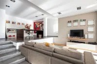 Villa with fantastic sea views