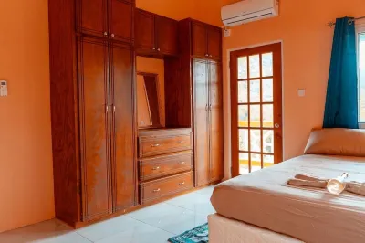 Spacious 2-bedroom apartment within 5 mins of restaurants, cinema, banks, beach! Hotels near The Minor Basilica of the Immaculate Conception (Cathedral)