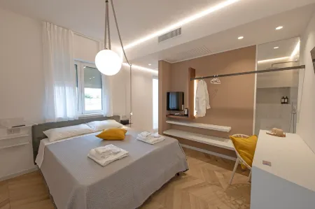 elisea your city escape Отели в г. Polignano a Mare