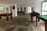 Apartamento Amplo em Pitangueiras com 3 Suítes na Quadra da Praia