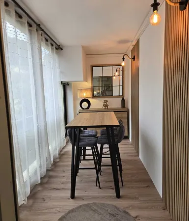 STUDIO APARTMENT IN MOUGINS Отели в г. Мужен