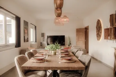 AP3 - 2 Bedroom Terrace Apartment Charleroi Airport Hotel a 