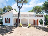 Enchanting Coastal with Views - 4-Star
