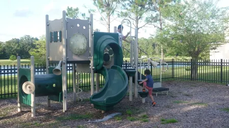 Big house with private pool near to Dinsey and other theme parks Отели рядом с достопримечательностью «Publix Super Market at Village Shops at Bellalago»