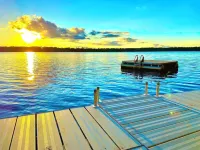 Amazing Sunset Views on Romantic Lakefront Cabin