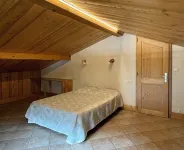 Cosy and Spacious Apartment, Exceptional Location, Close to Piste and Village