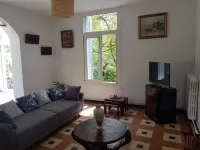 Provencal house 3 minutes from the village square in Buis les Baronnies 뷰이-레-바호니 호텔