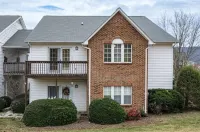 Beautiful 2 bedroom home w/pool in  Kingsport