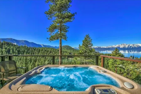 Air Conditioned Luxury - Epic Heavenly & Lake Tahoe Views + Hot Tub + Peloton