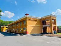Super 8 by Wyndham Gloucester