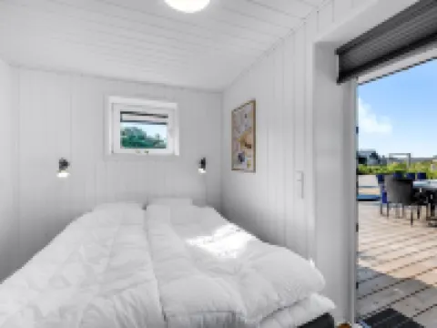 "Hillevi" - 200m from the Sea Hotels in 