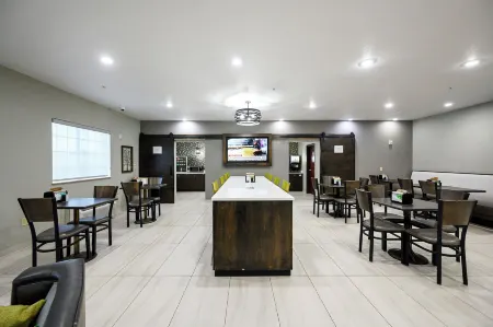 HiWay Inn Express of Broken Bow