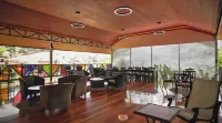 Volcano Lodge, Hotel & Thermal Experience - breakfast