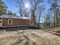 Modern Cabin w/ Fire Pit < 3 Mi to Trails! Hotels in Boyd