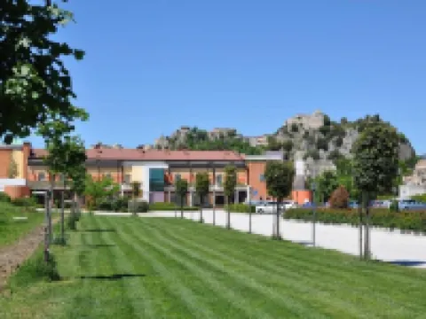 多姆斯酒店 伊塞爾尼亞省酒店