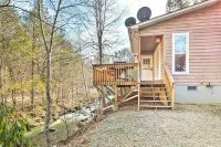 Idyllic Creekside Bryson City Gem w/ Fire Pit!