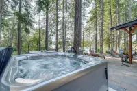 Bremerton Vacation Rental w/ Hot Tub & Lake Access