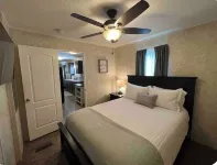 Sleeps 4 - 3Acre Retreat-Near Airport, Savannah & Beaches - Close to I-95 & I-16 Hotels near Reborn Nation