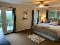 Stanley Hollow - 60 Acres, Starlink Satellite WiFi, 2 miles of private hiking