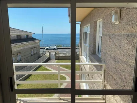 LAUNCHED HOLIDAYS Отели рядом с достопримечательностью «O Mellor Banco Do Mundo De Noalla»