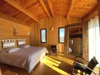 Wooden chalet Hôtels à : Salindres