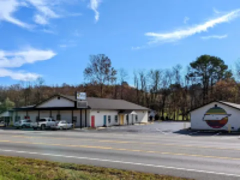 The Honey Bee Motel Hotels in Dunlap