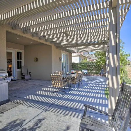 1 Mi to Coachella: Serene Retreat w/ Pool Access