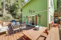 Remodeled Crestline Retreat Walk to Lake Gregory! - Balcony