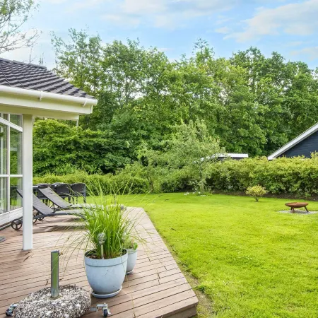 6 person holiday home in Juelsminde-By Traum