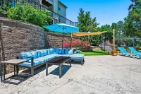 Landing Apartments - Eureka Hotels in Eureka