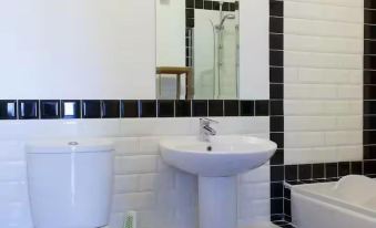 Super Grand Water Front View 2 Beds 2 Baths