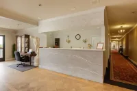 Carlyle Hotel Hotels in Campbell