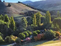 Burn Cottage Retreat Hotels in Cromwell