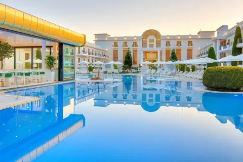 에피루스 팰리스 호텔 & 컨퍼런스 센터