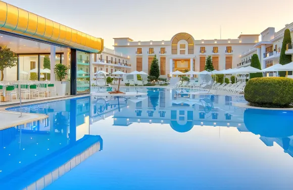 伊庇魯斯宮會議 SPA 酒店