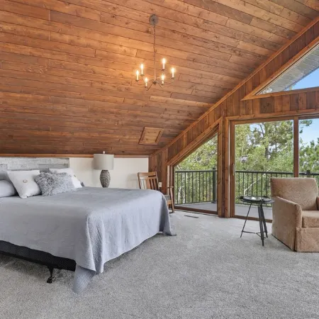 The Kojak – 5-Bedroom Mountain Retreat Close to  Lake Pactola