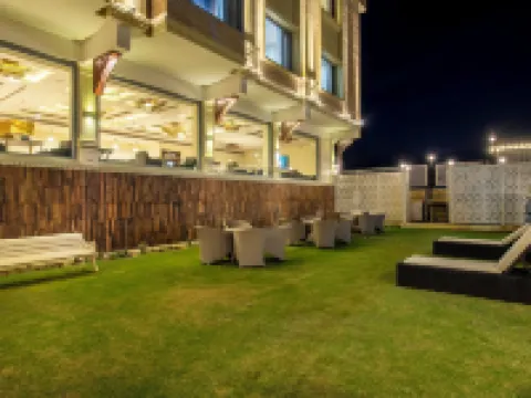 Arco Hotels and Resorts Srinagar Hotels in Srinagar