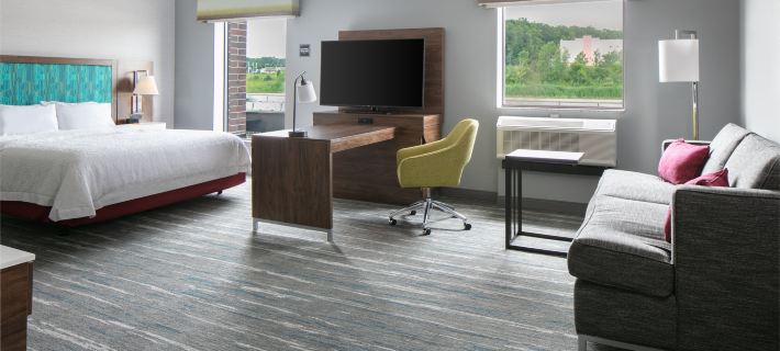 Hampton Inn & Suites Grafton Отели в г. Озоки
