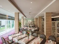 Crowne Plaza BUCHAREST by IHG Hotels near S-Park