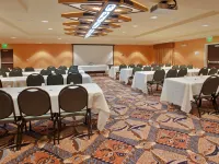 Holiday Inn Express & Suites SACRAMENTO NE CAL EXPO by IHG Các khách sạn gần Khu thương mại hội chợ Arden