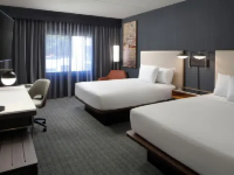 コートヤード・ウィリアムスバーグ・ブッシュガーデンス・エリア ロバーツのホテル