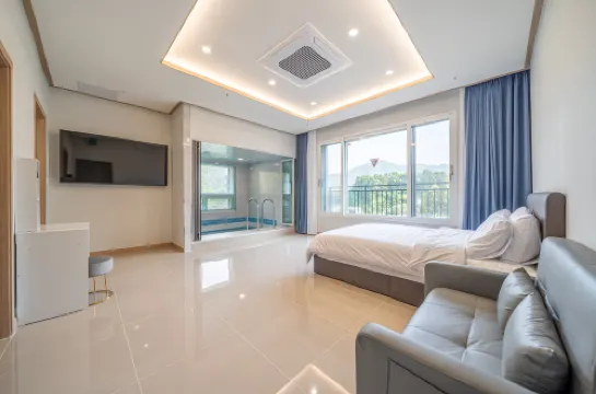 Gapyeong The Cozy Pool Villa