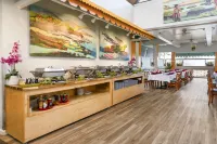 Maui Beach Hotel - breakfast