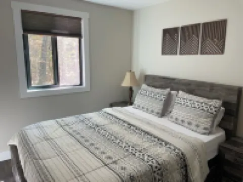 Cozy private Apt w Hunter Mtn view 2 mile to mtn