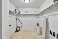 Relaxing Palm Springs Condo with Pool Access