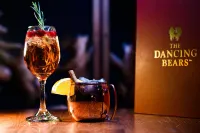 High Peaks Resort - bar