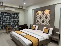 Hotel Orange Hotels in Vapi